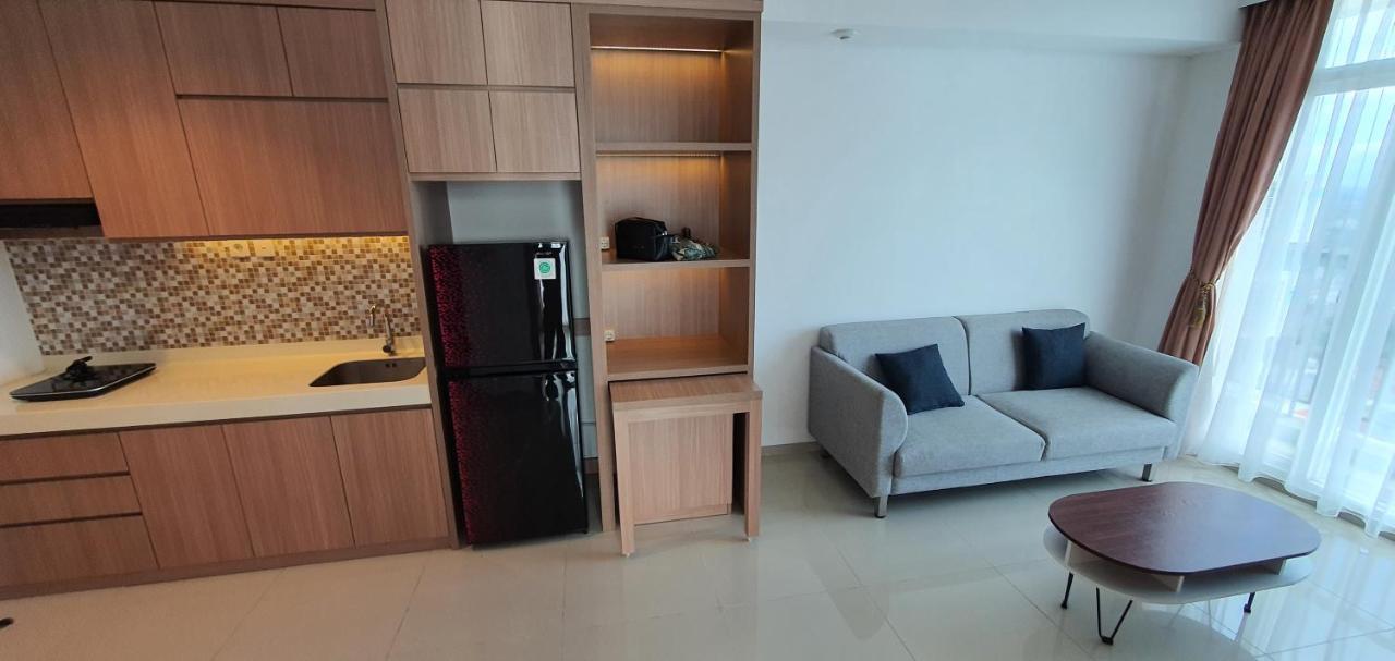 Treeparkcity Apartments By Winshome Tangerang Exterior photo